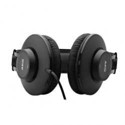 AKG K52